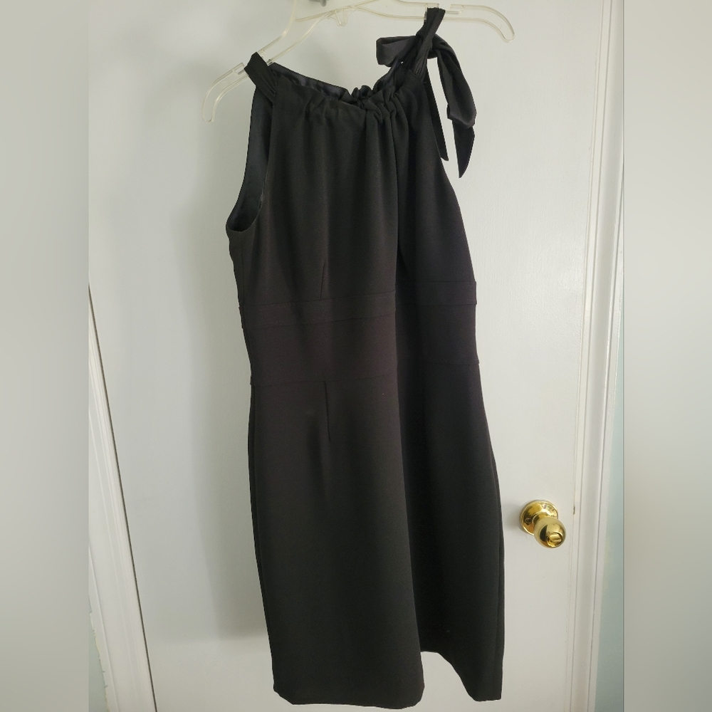 Ann Taylor Black Cocktail dress in size 4